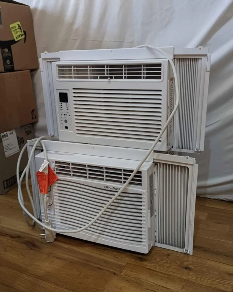 Frigidaire Window Air Conditioner and LG - photo 4