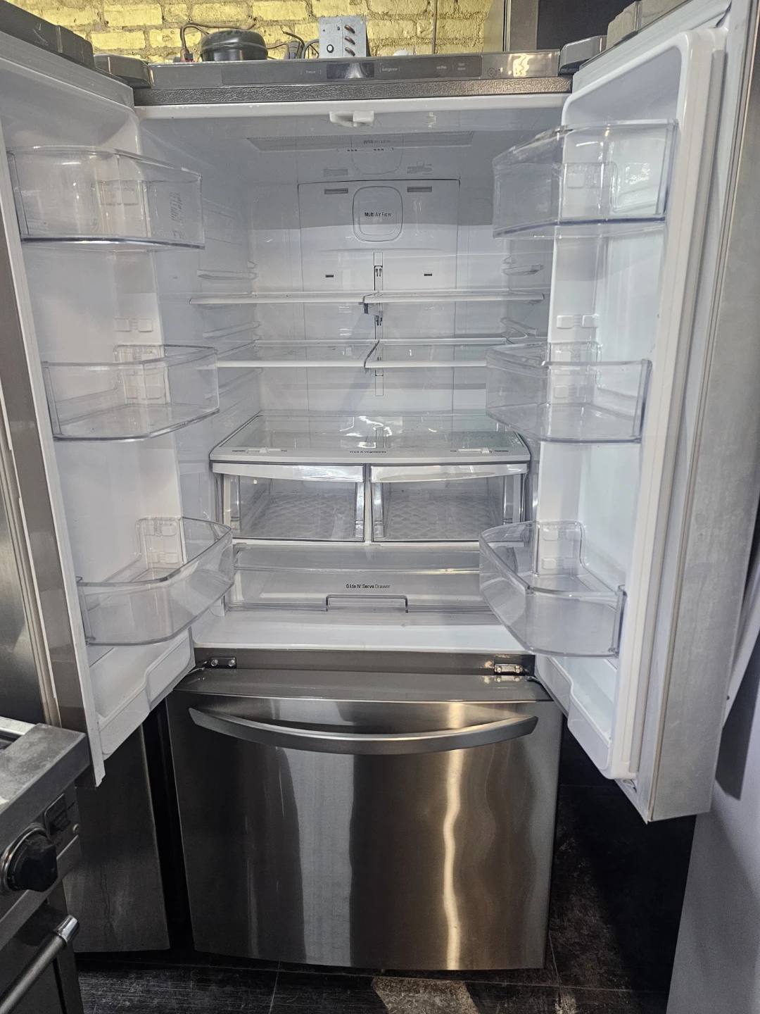 Lg 30in Stainless steel french door refrigerator - photo 2