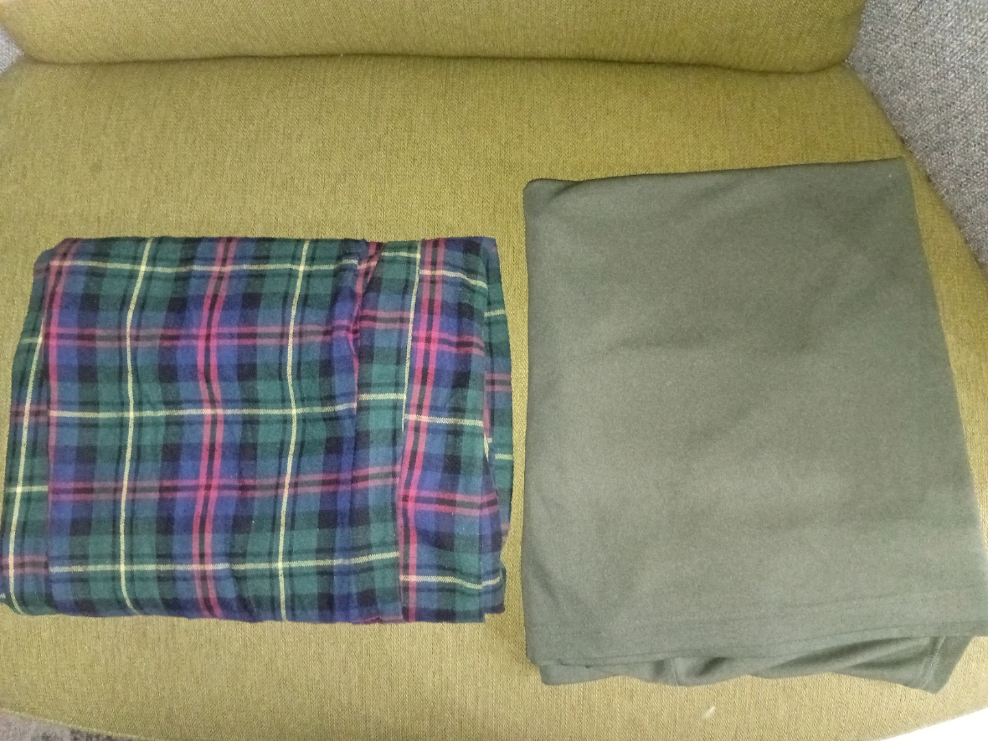 Green Tee & Plaid Pants Bundle (3XL Shirt / 2XL Pants)