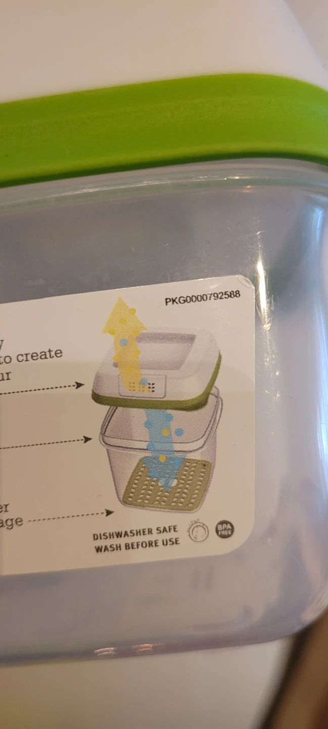Freshness Preserving Food Container with Vents - photo 2