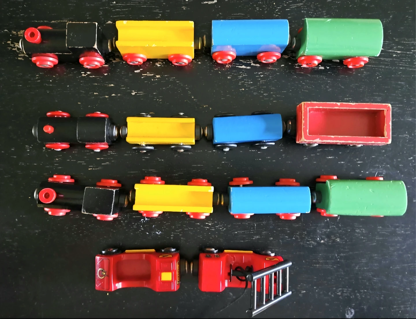 Wooden Train Set - Track, tunnel, bridge, switches & trains