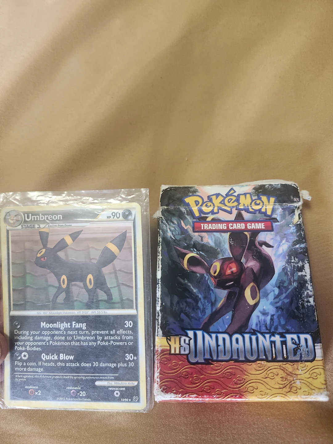Pokémon Tin full of Random Cards - photo 3