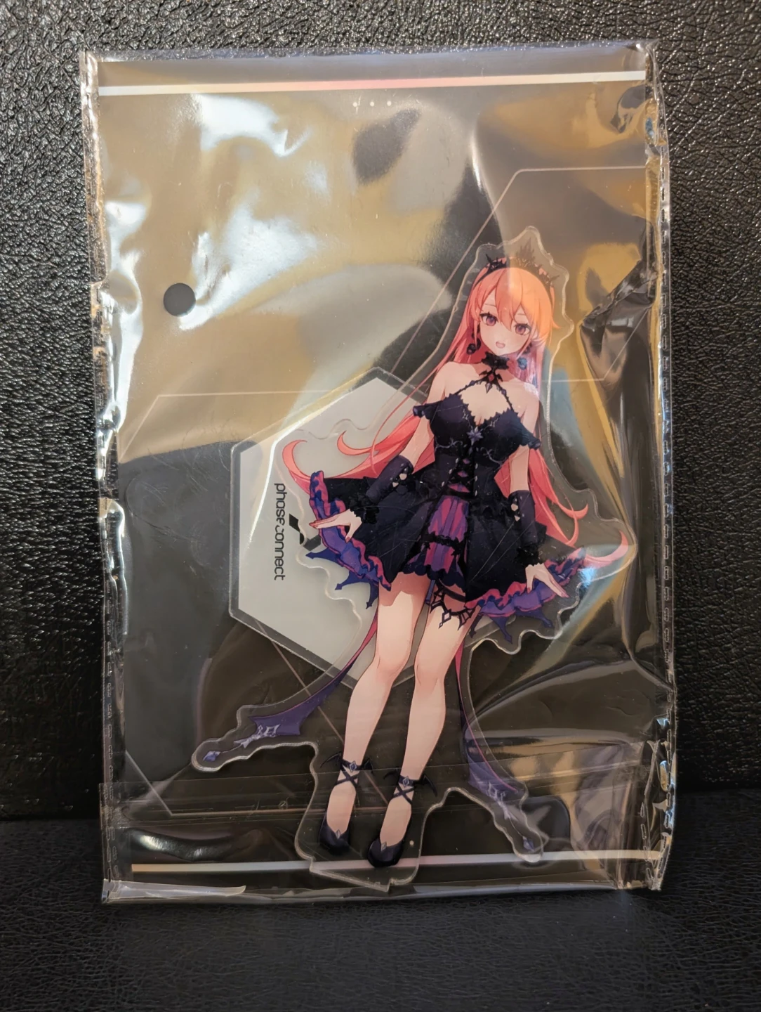 Runie Ruse Phase Connect acrylic stand - photo 2