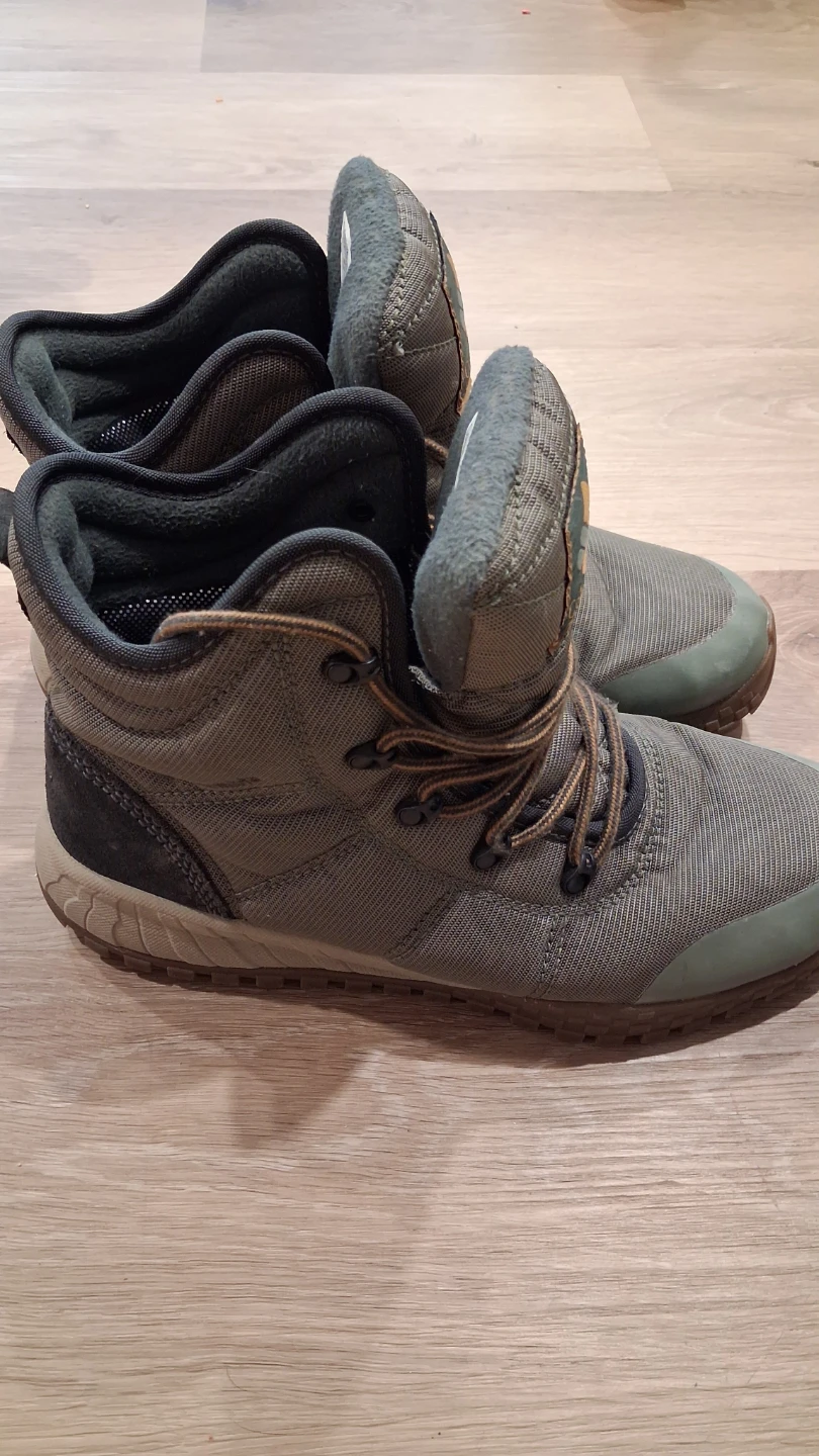 Columbia Men's YM0762-316 Boots - Size 9