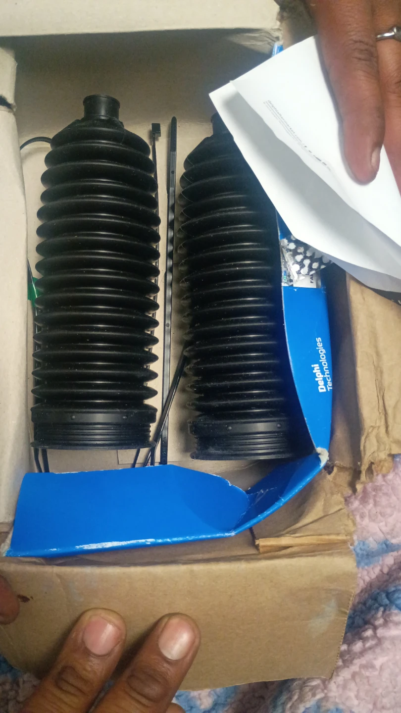 Pair of tie rods and right and left axles for Nissan Rogue 2013