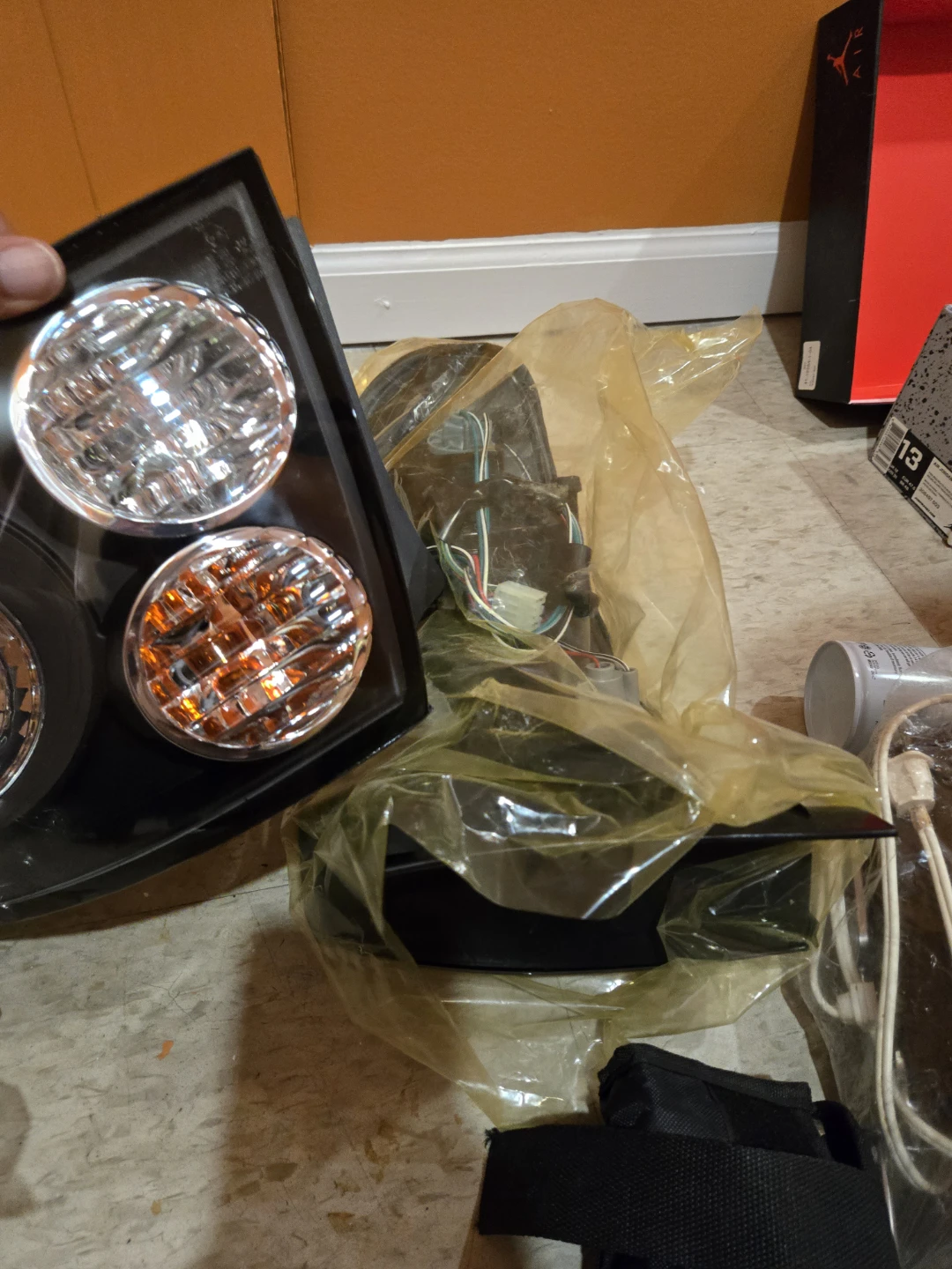 Pair of Black Headlights - photo 3