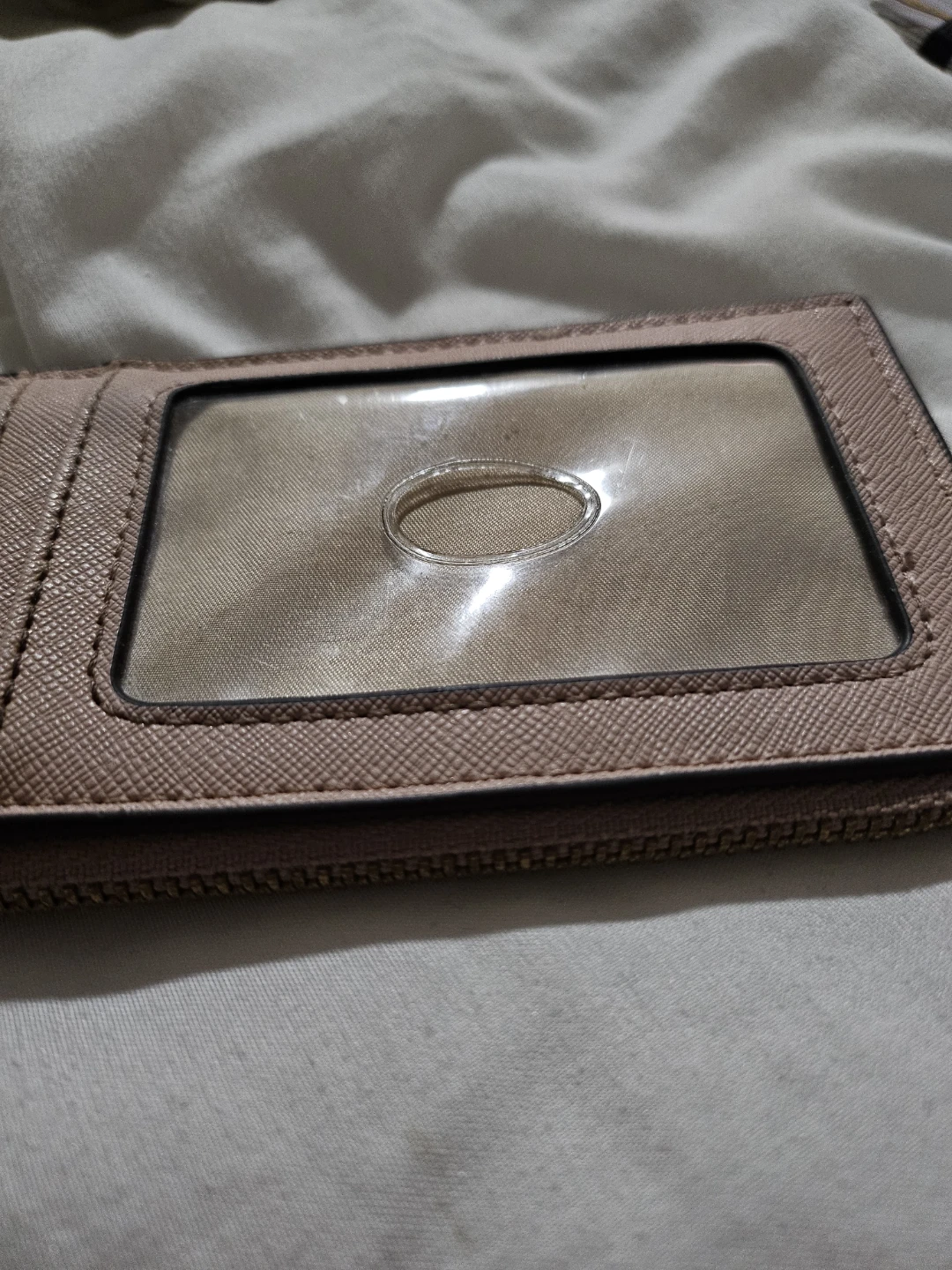 Well-Loved GUESS Card Case Wallet - Great Project/Fixer-Upper - photo 5