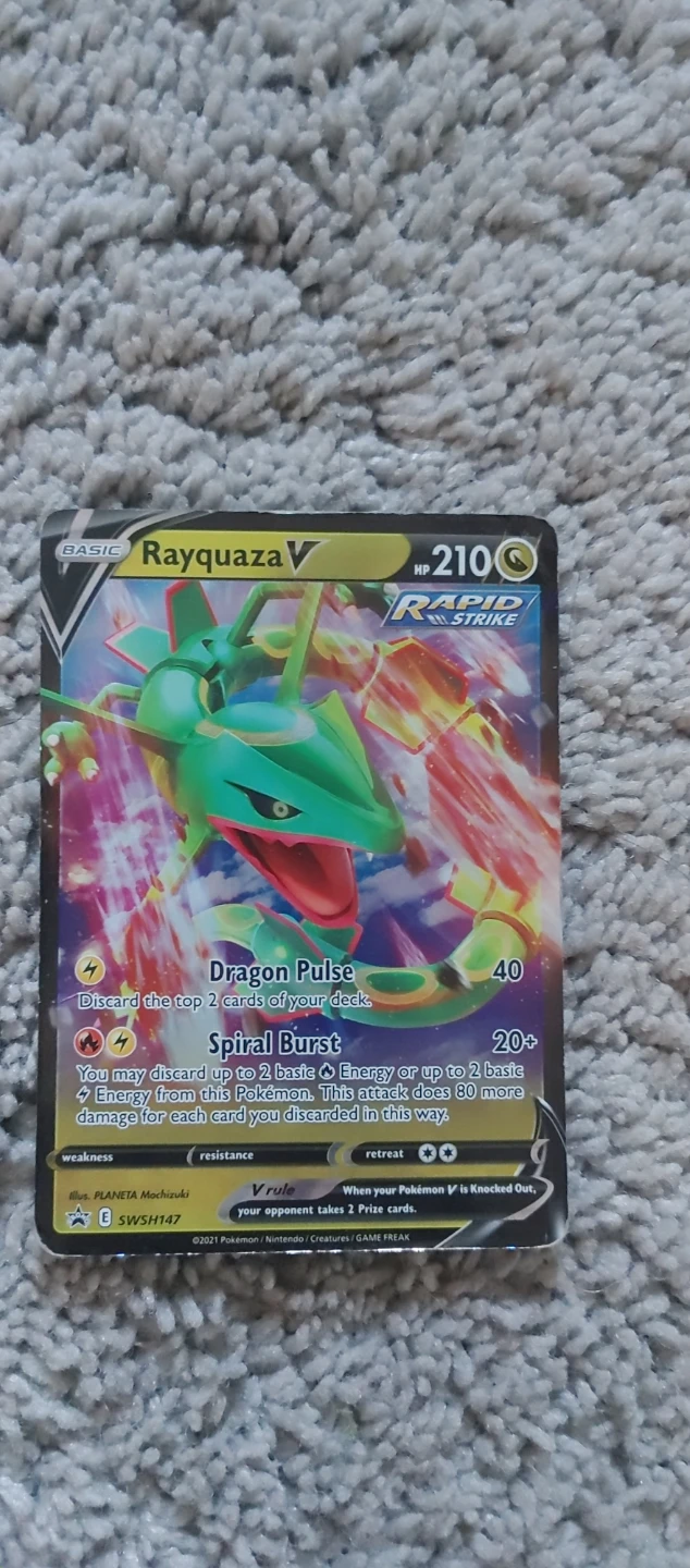 Rayquaza V Pokémon Card