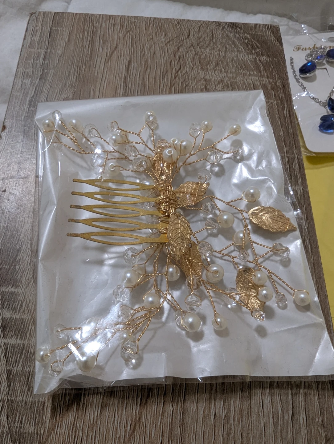 Gold Pearl and Crystal Hair Comb - photo 3