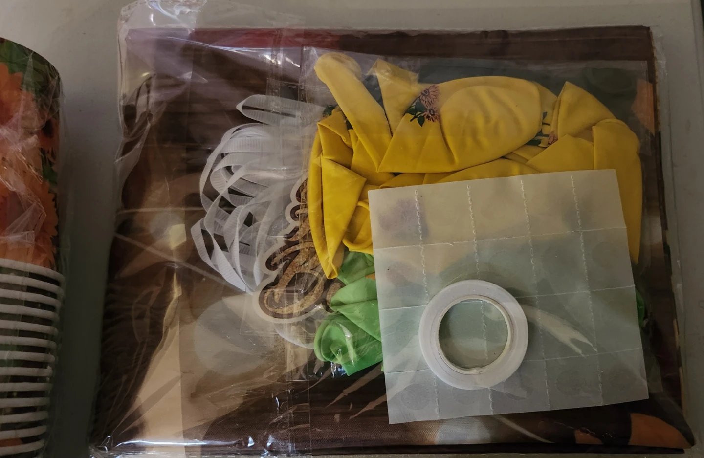 Sunflower Party Supplies Set - photo 2