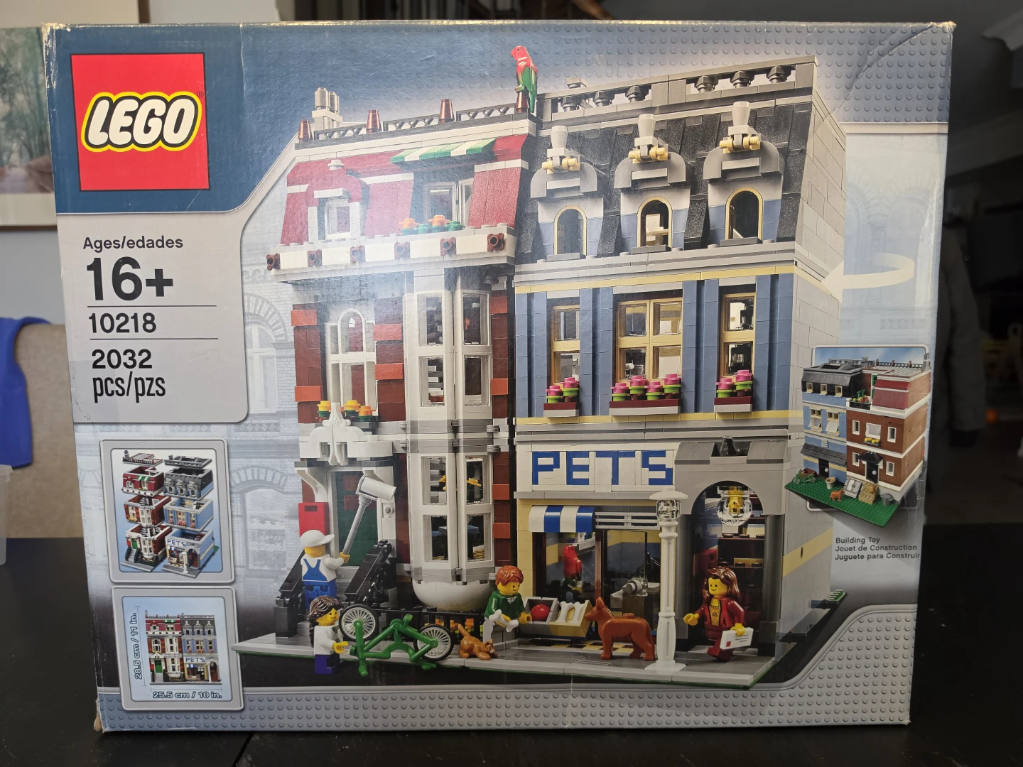 LEGO Creator Expert Pet Shop 10218 Building Toy