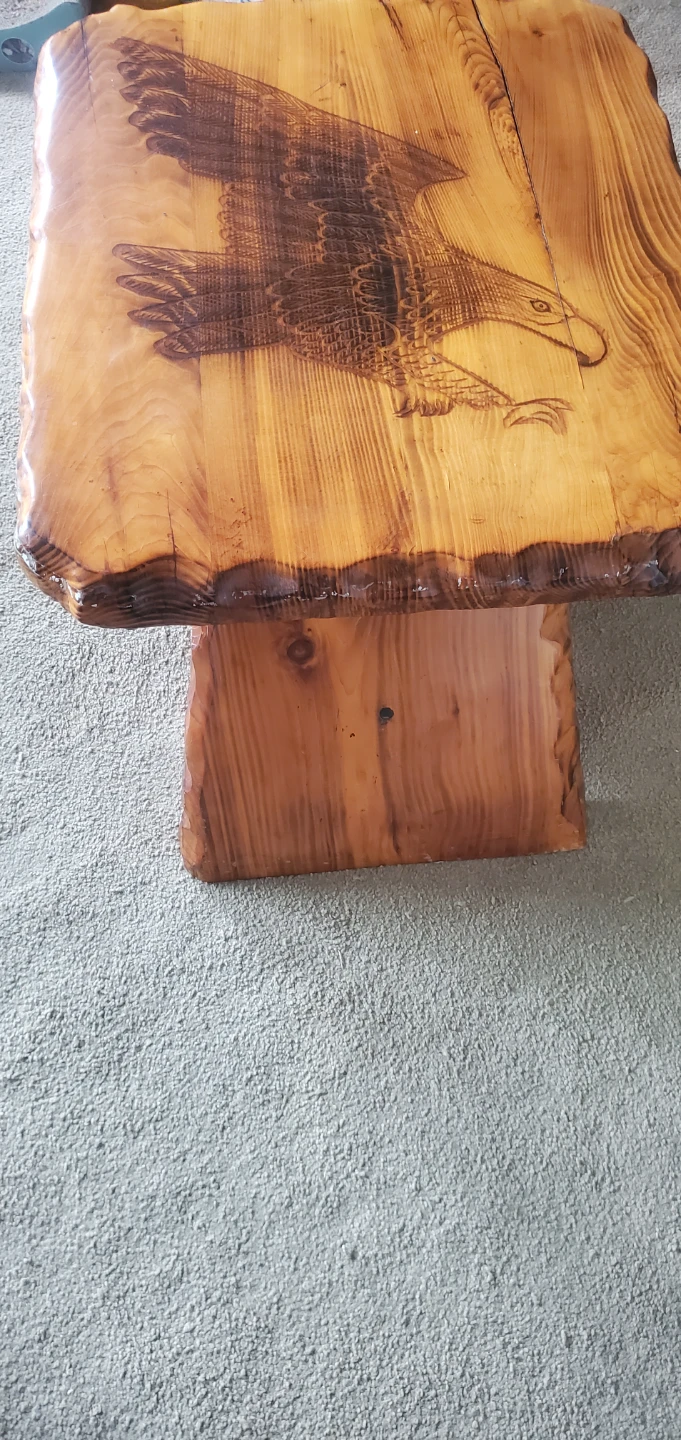 Wood Coffee Table with Eagle Design - photo 3