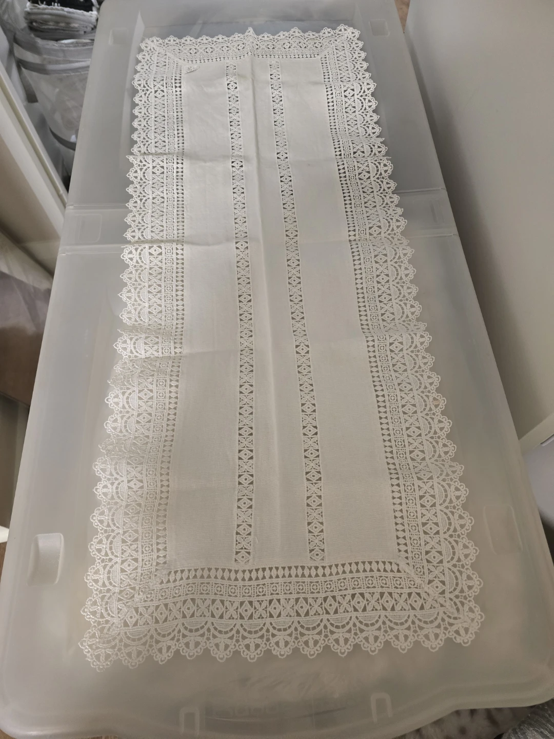 Set of 2 White Lace Doilies Tablecloths
