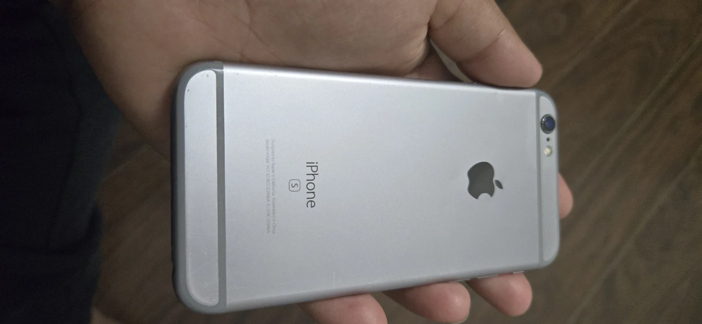 Apple iPhone 6s (32 GB) - photo 4