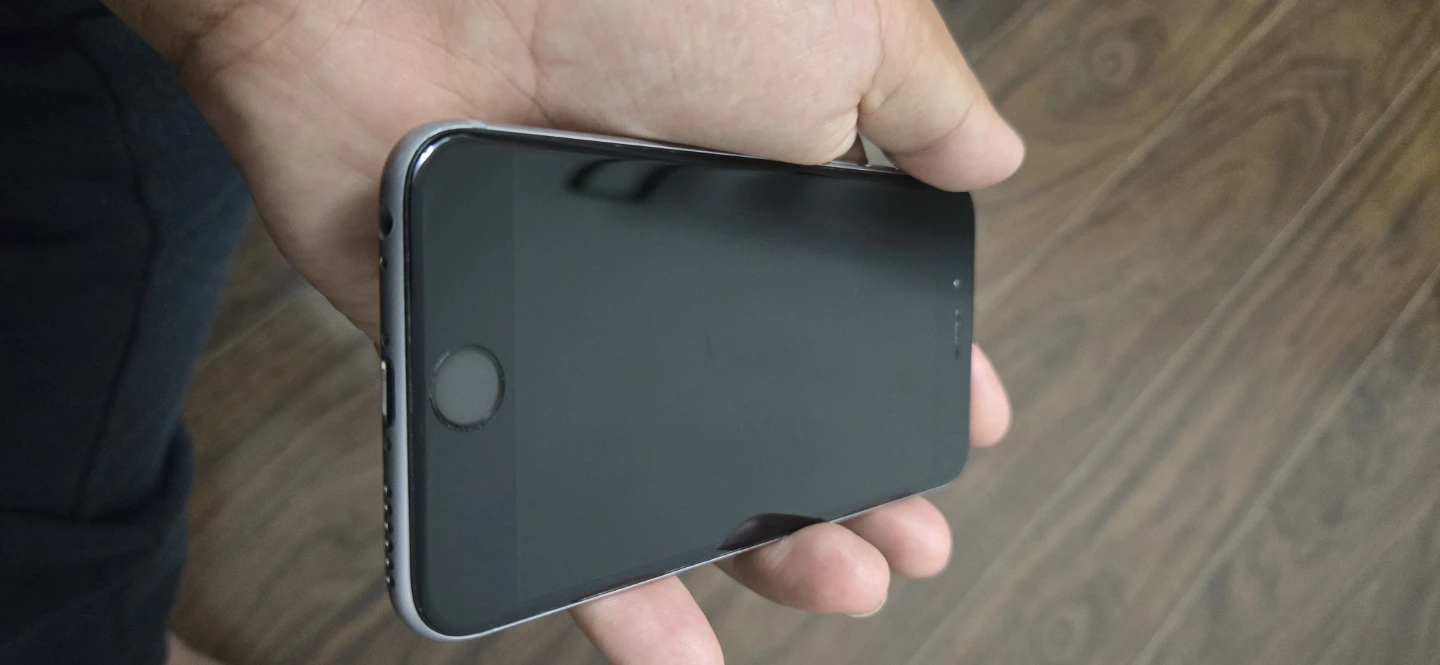 Apple iPhone 6s (32 GB) - photo 5