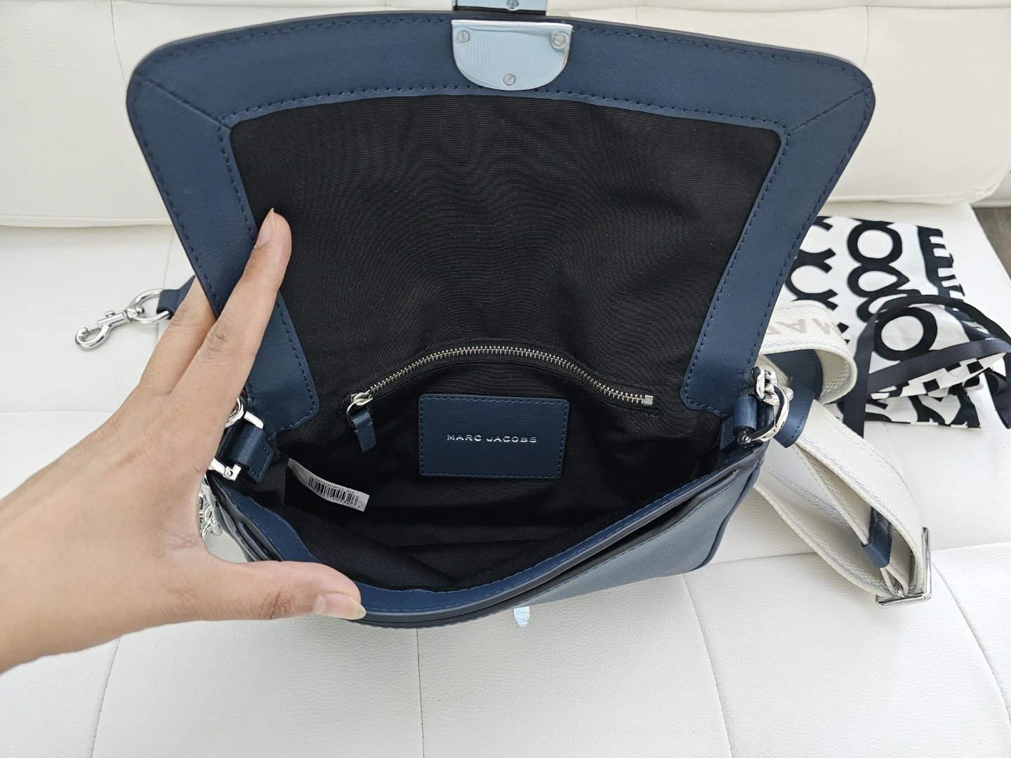 Authentic Marc Jacobs The J Link Shoulder Bag Navy - photo 5