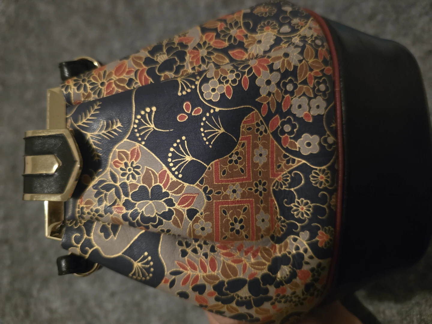 Vintage Japanese  Clasp Purse with Floral Design - photo 5