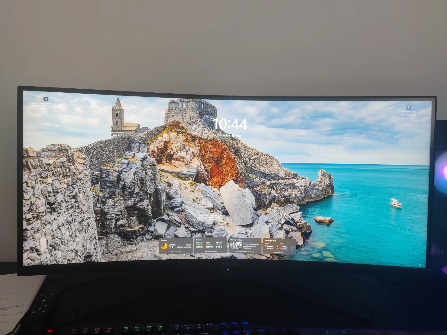 Curved Ultrawide Monitor 180hz