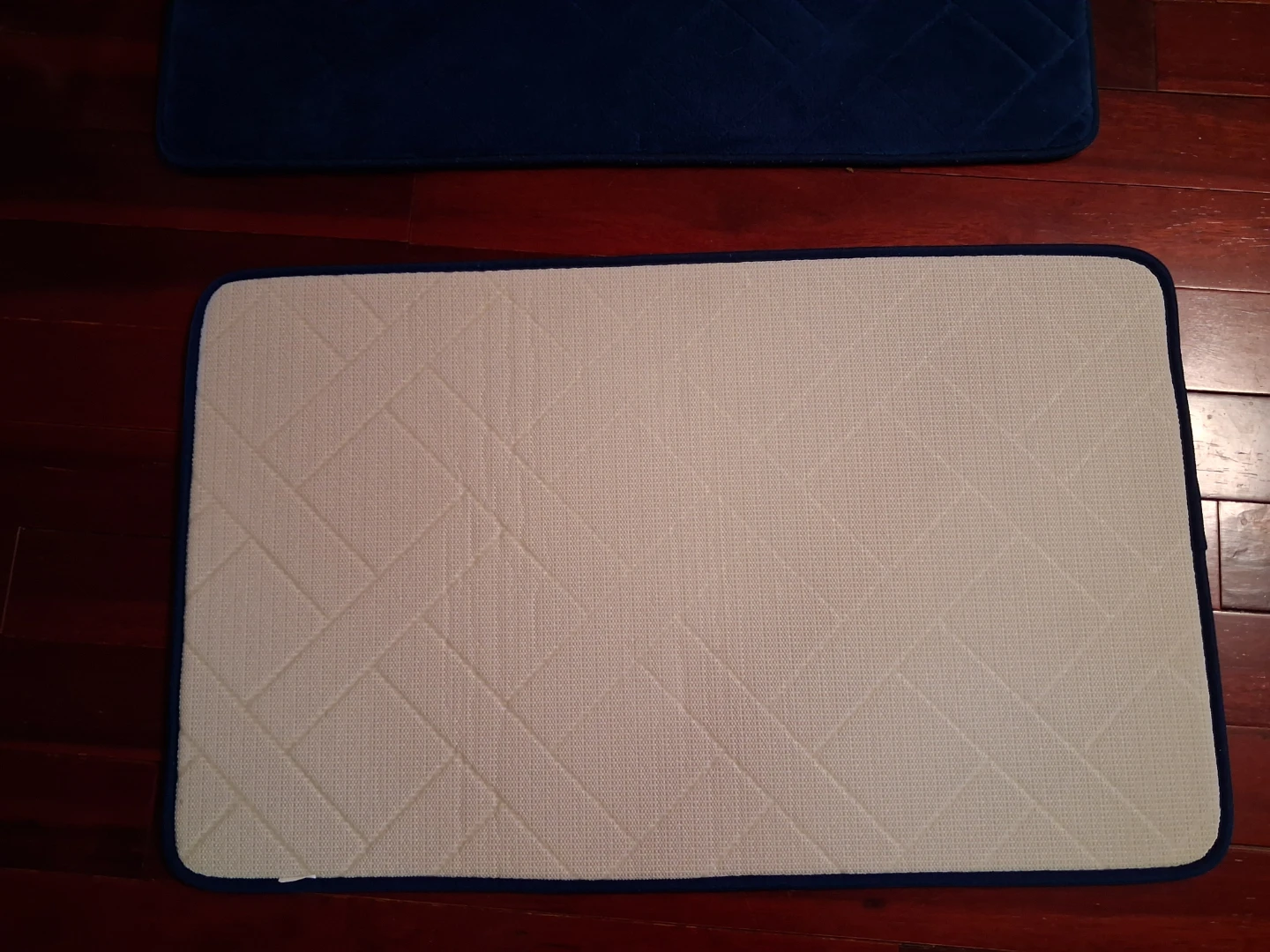Set of 2 Blue Plush Bath Mats - photo 3