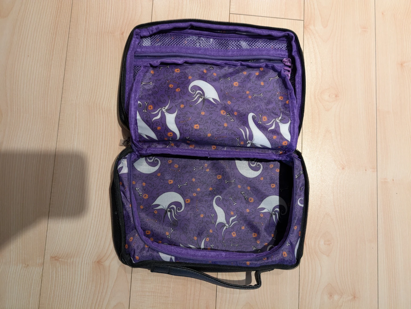 Melt nightmare before Christmas make up bag - rare - photo 3