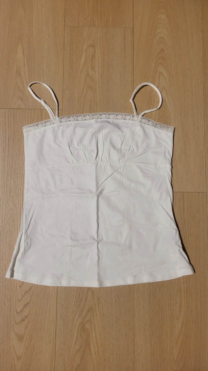 RW&CO. White Lace Trim Camisole - Medium