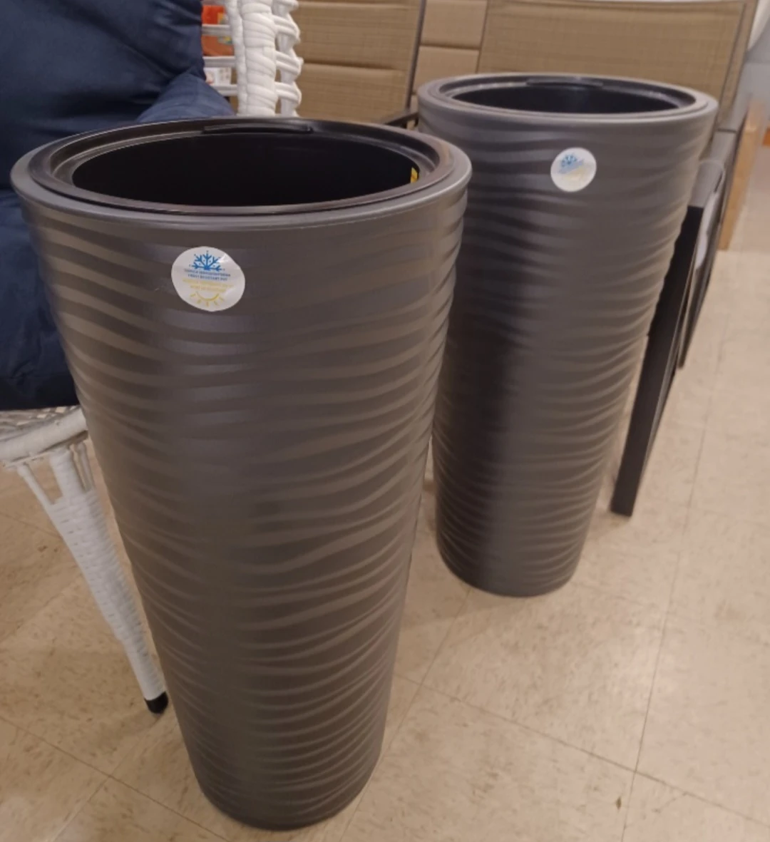 New 31" Modern Wave Design Tall Planter Pots with insert