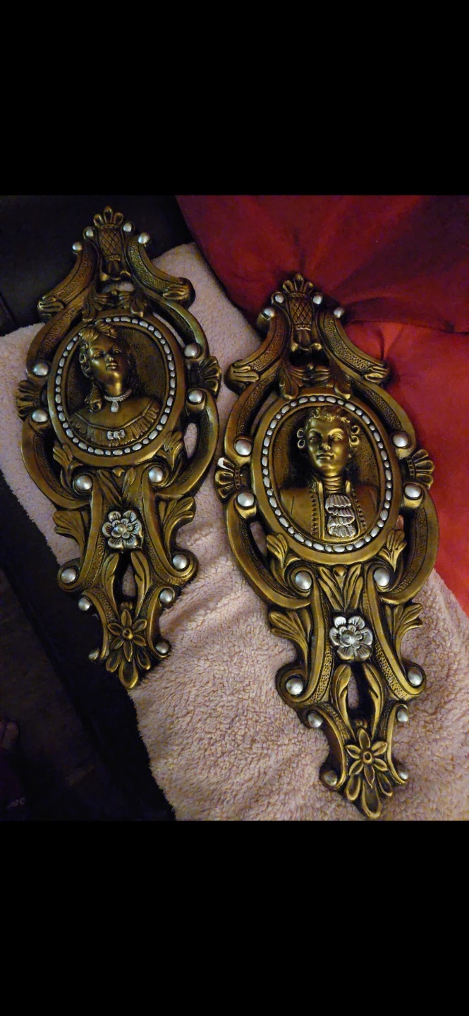 Vintage Ornate Wall Plaques Set of 2