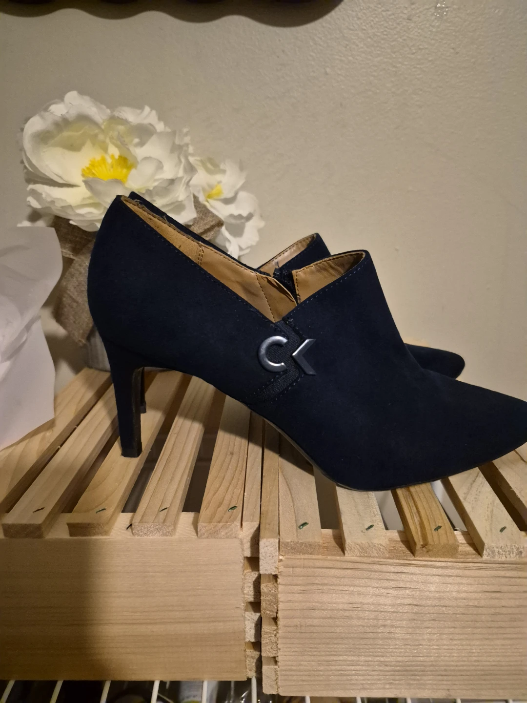 Calvin Klein Navy Suede Ankle Boots - Size 8.5M - photo 4