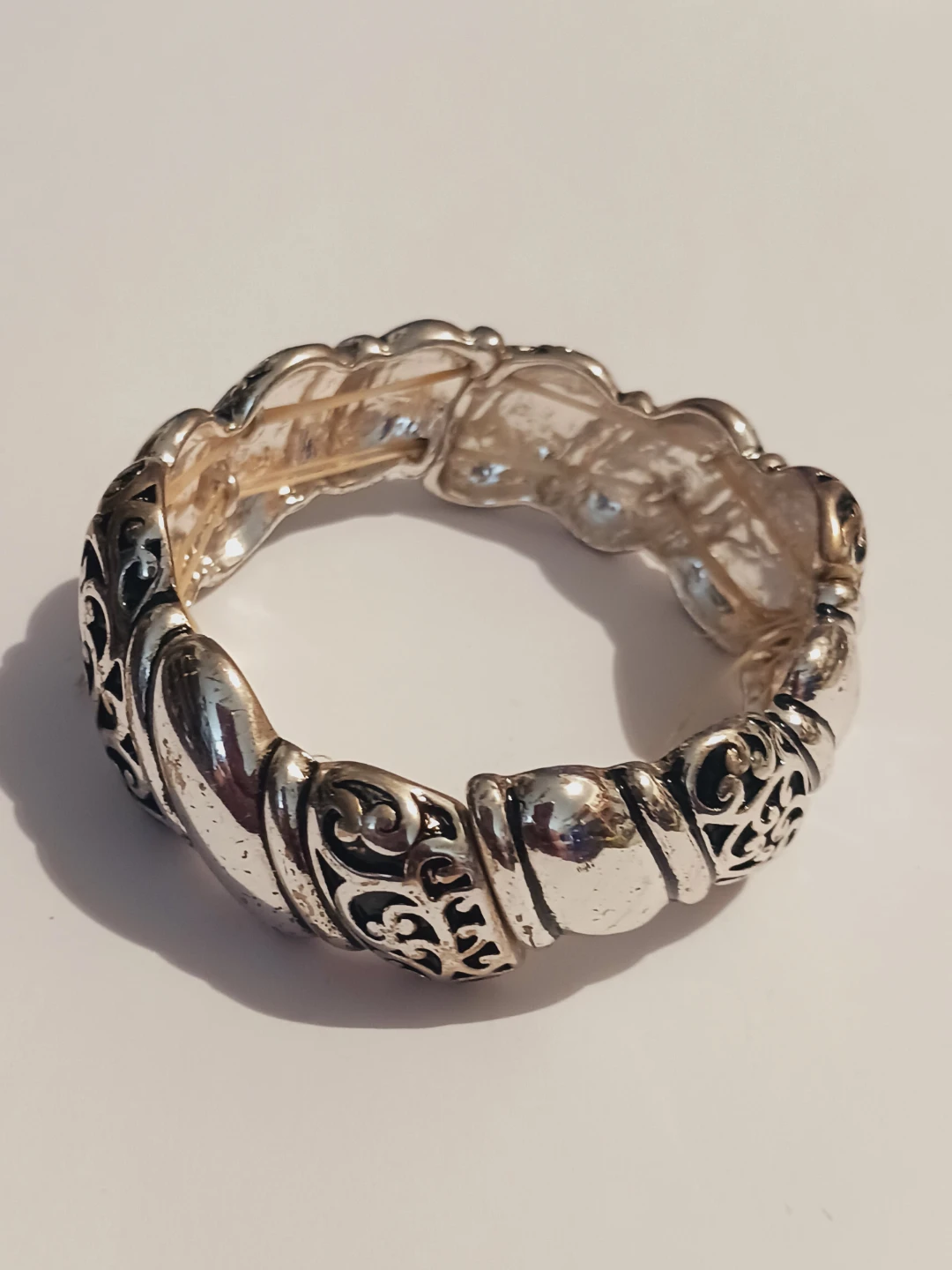 Silver Tone Swirling Filigree Stretch Bracelet - photo 2