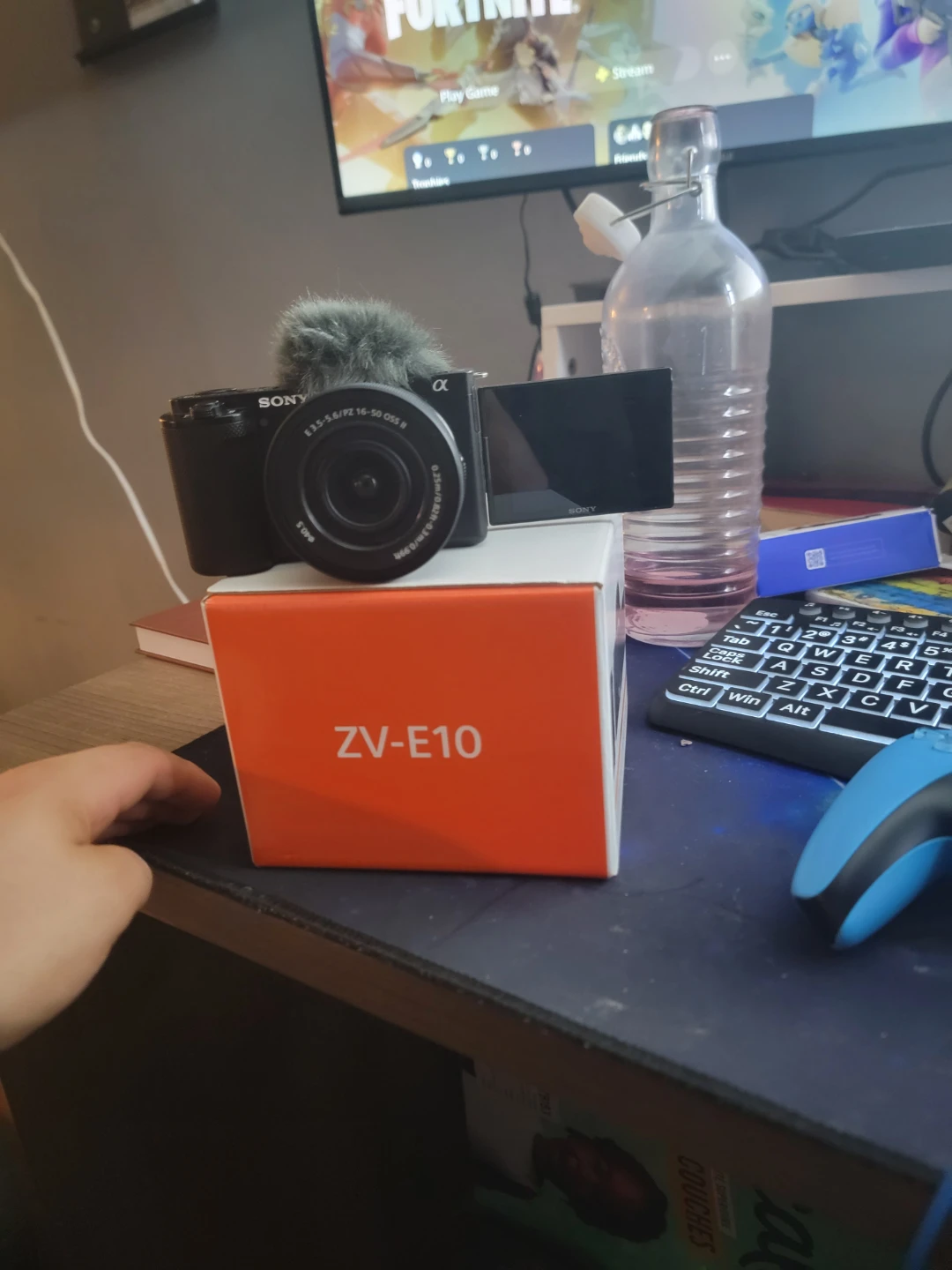 Sony ZV-E10 Camera with Microphone - photo 3