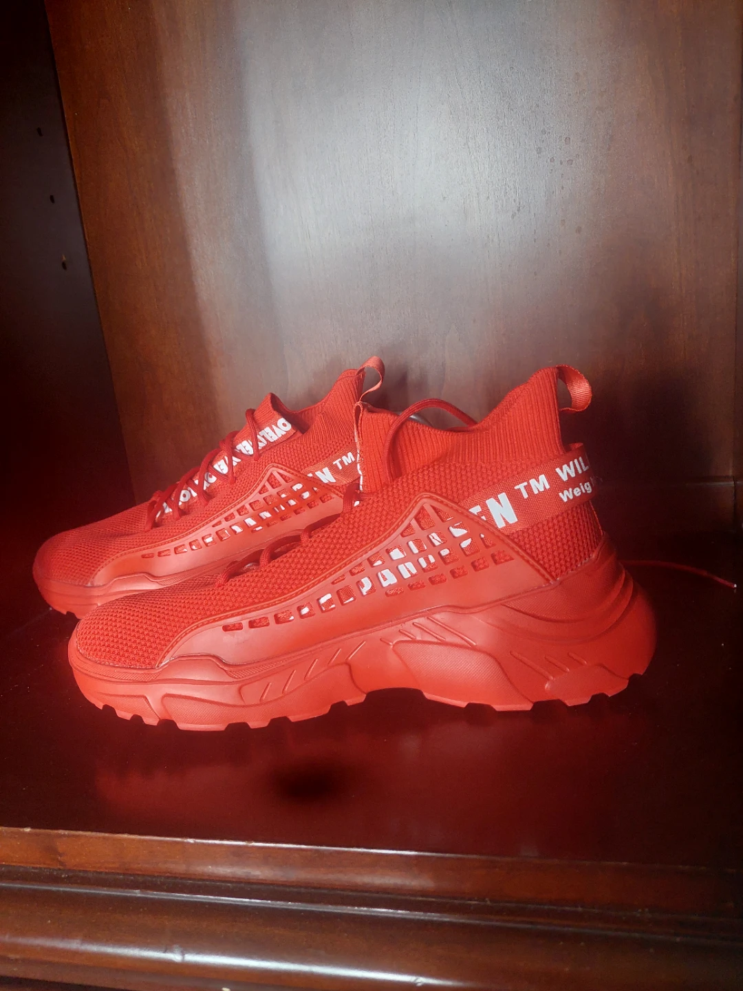 Red Athletic Shoes size 10 - photo 2