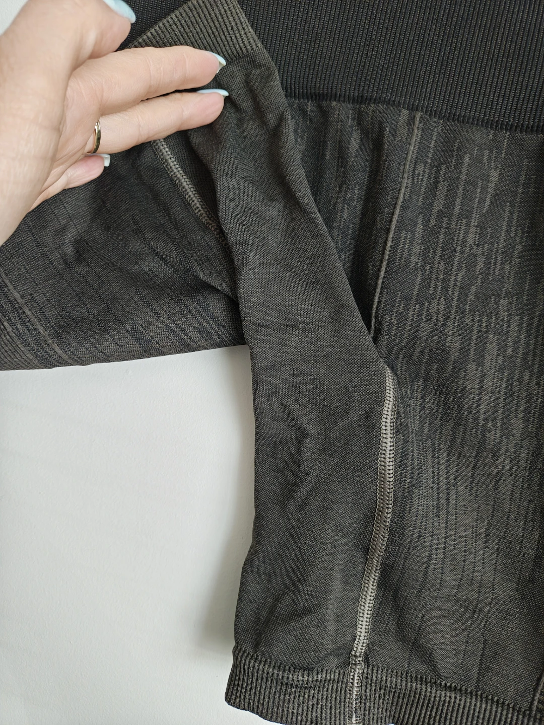 Lululemon Women's Align High-Rise Short 4" - photo 4