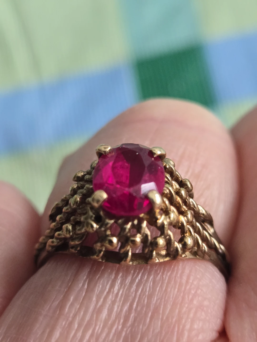 Estate Sale Ring Featuring a Large Gem - photo 3
