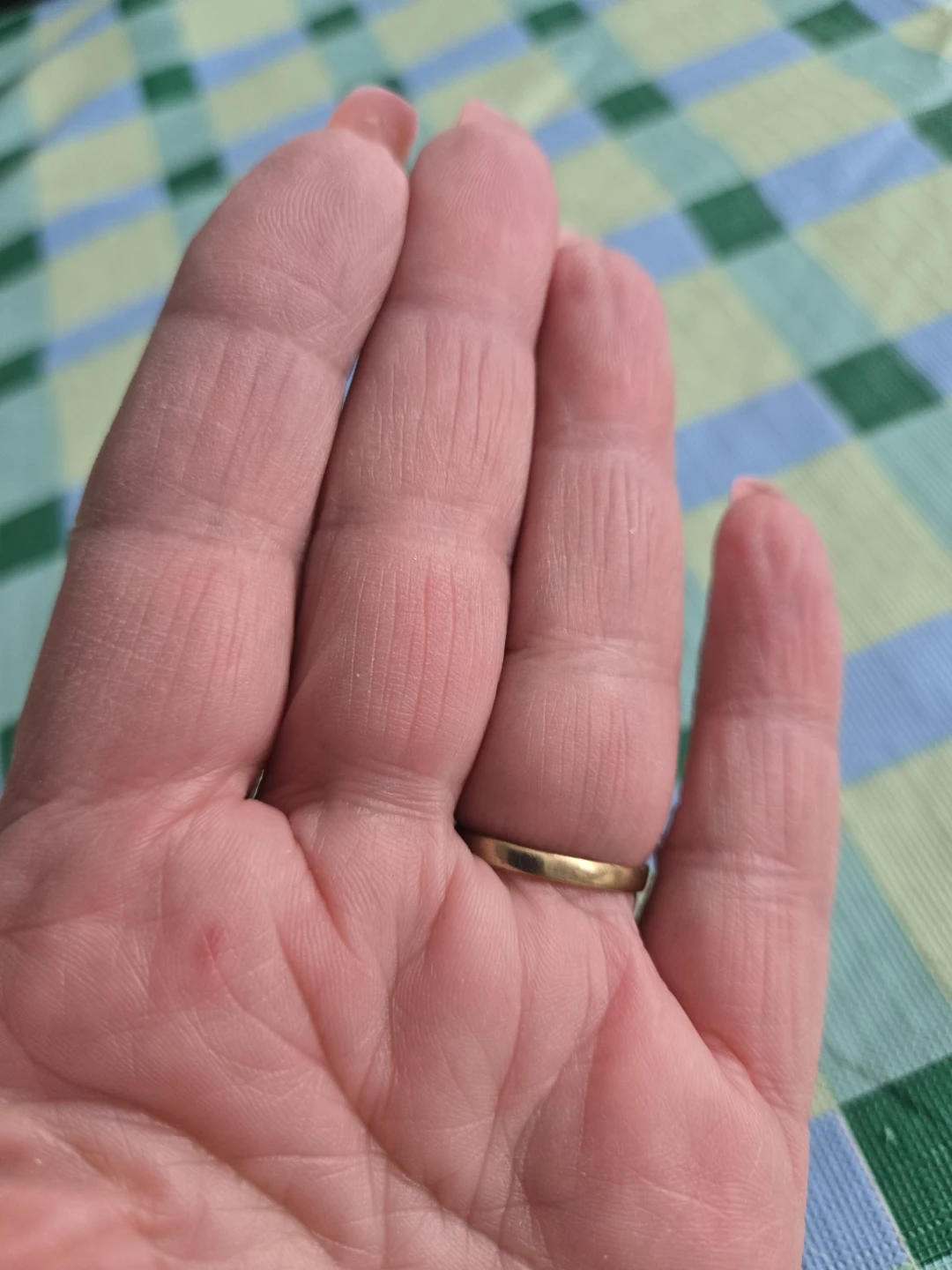 Estate Sale Ring Featuring a Large Gem - photo 4