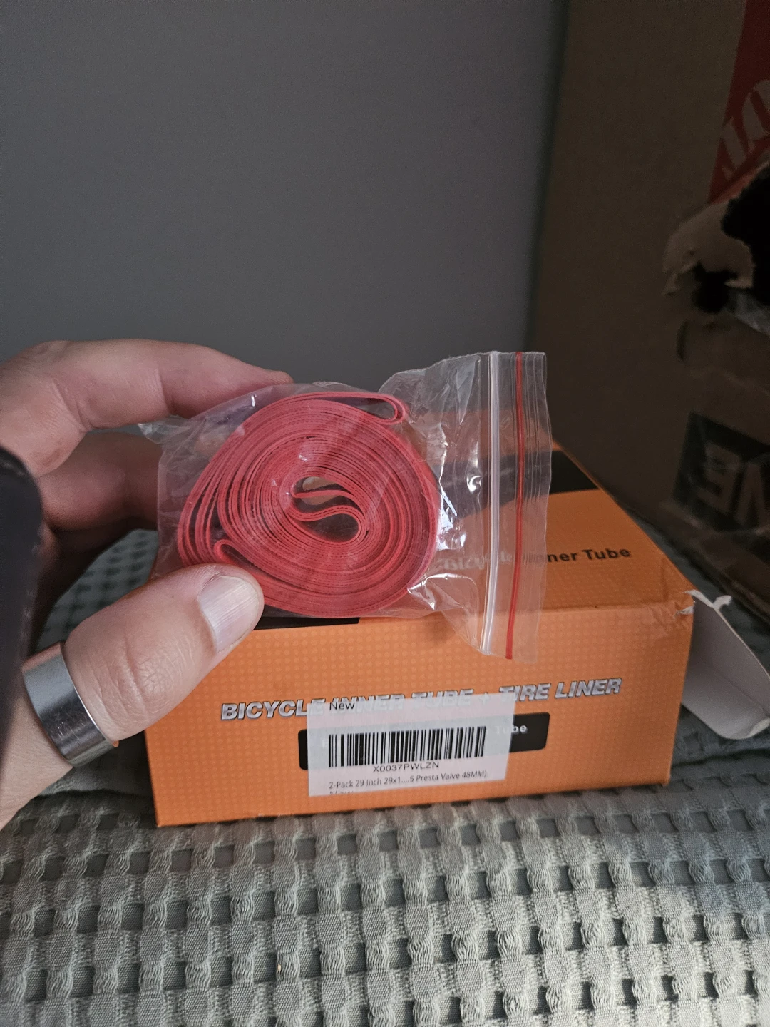 Never used. Bicycle Inner Tube + Tire Liner 2-Pack 29 Inch - photo 3