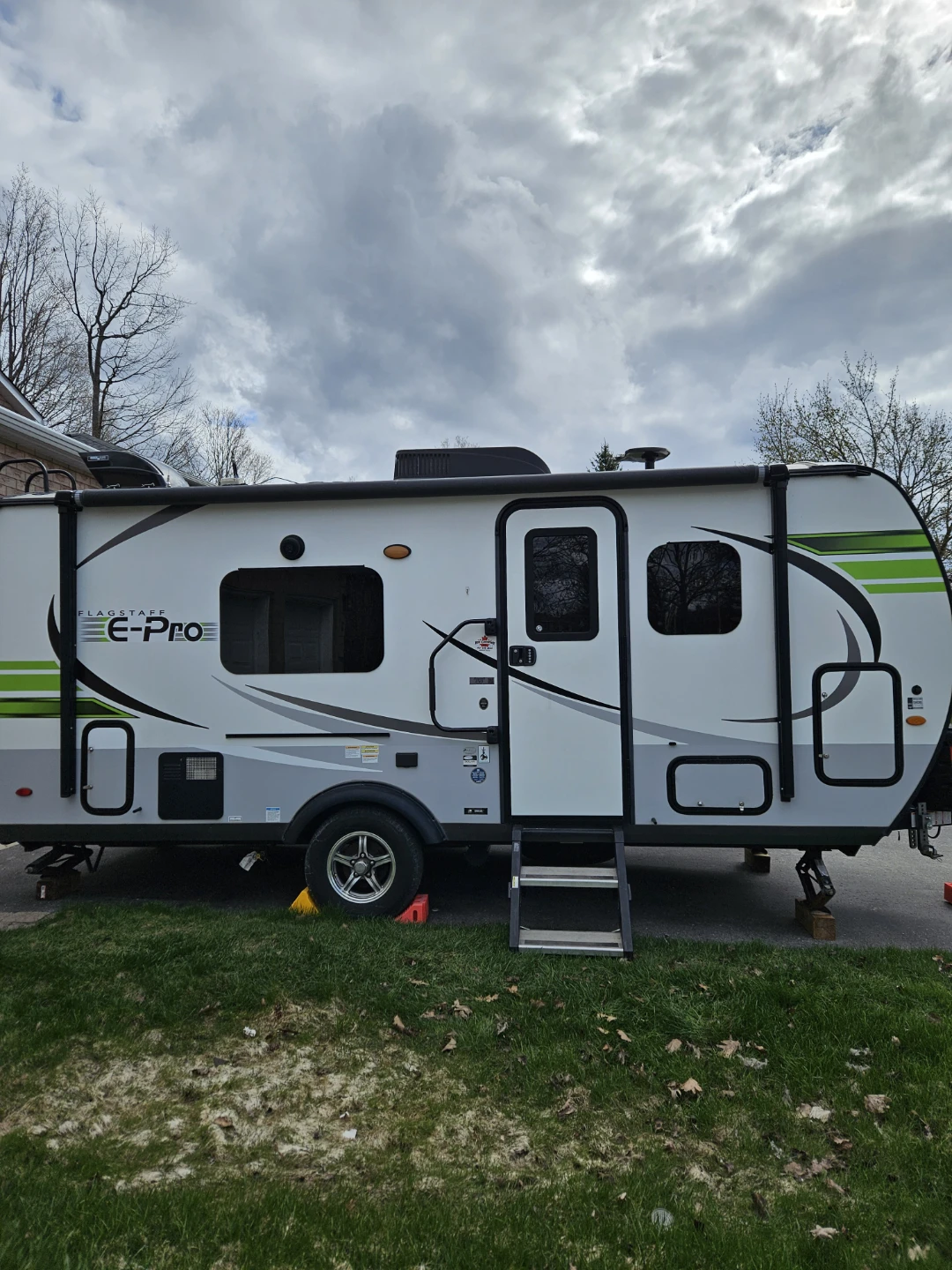 Flagstaff E-Pro 19FD Travel Trailer