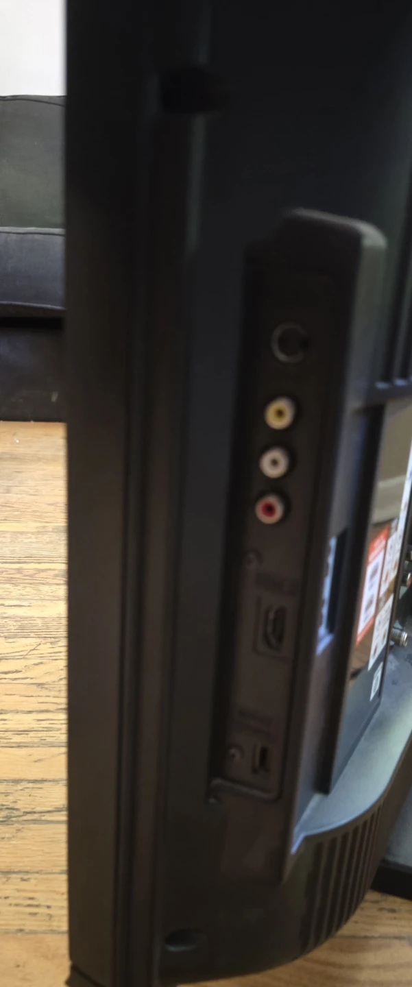 Emerson Flat Screen TV - photo 4