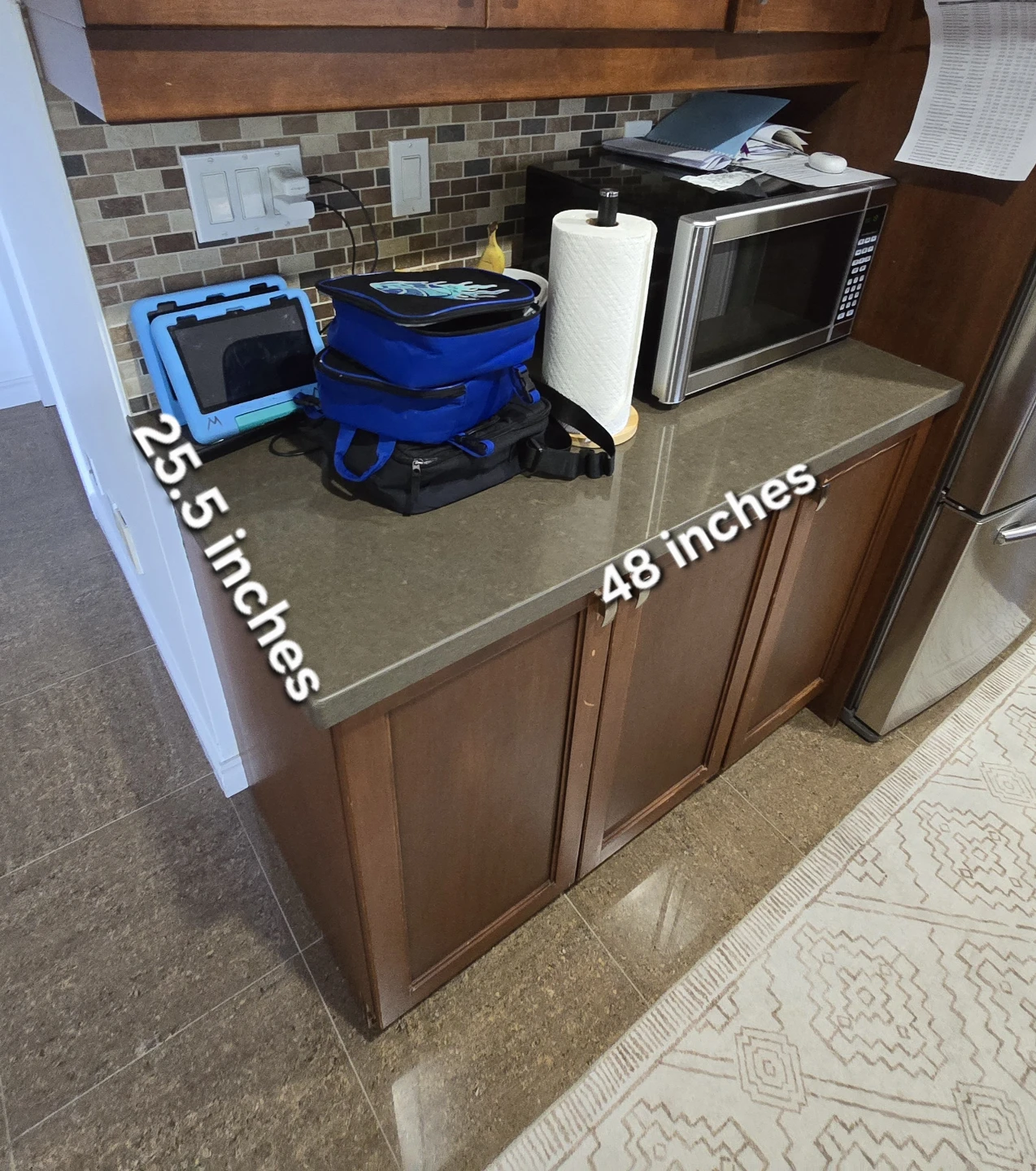 Kitchen Countertops – Great Condition – 3 Pieces – Pick Up Only - photo 2