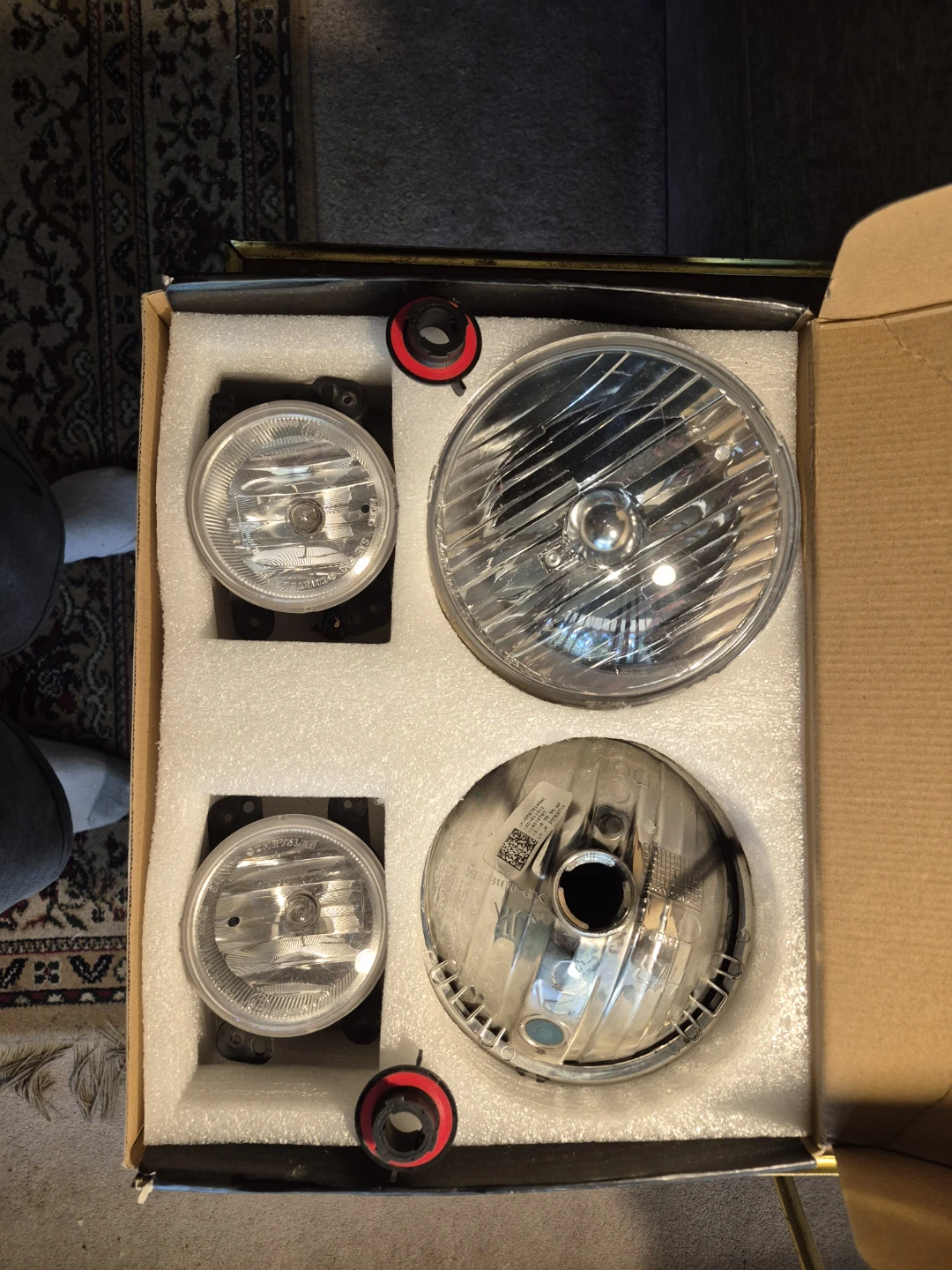 Set of 4 Automotive Headlights and Fog Lights