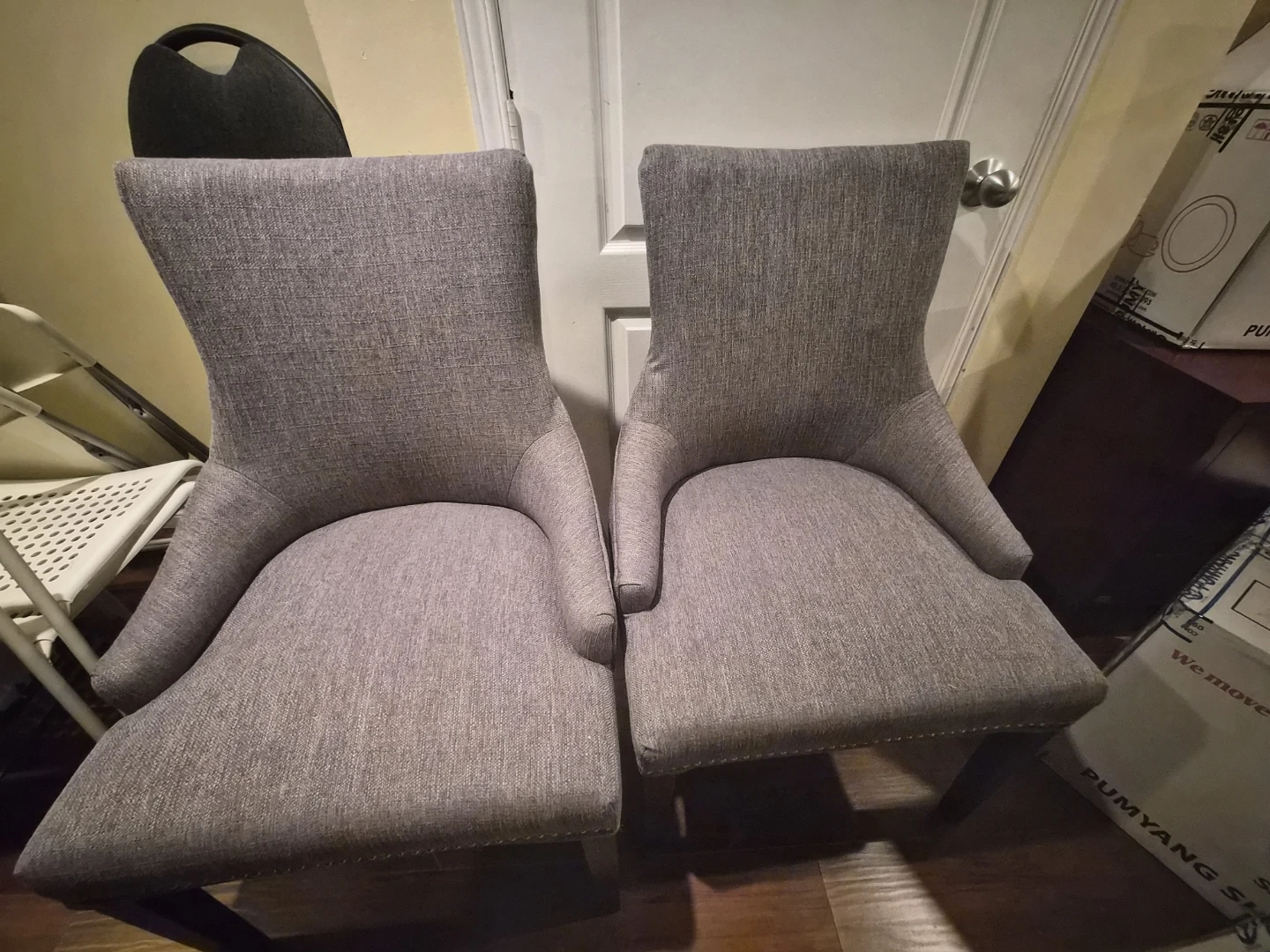 Grey Tufted Accent Chairs (Set of 2)