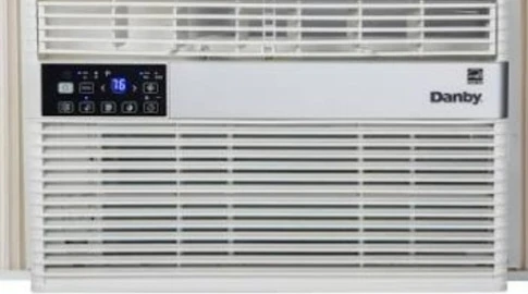 Danby Air Conditioner 8000 btu - photo 2