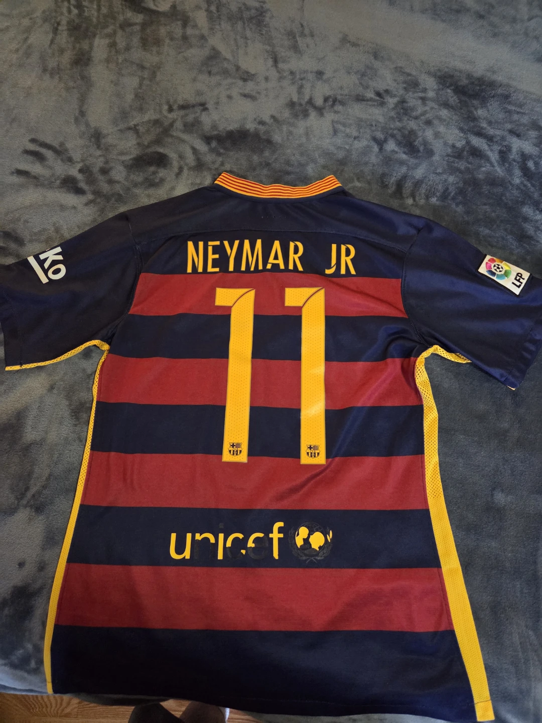 Nike FC Barcelona Neymar Jr. 2015/16 Home Jersey Men's M (Rep) - photo 2