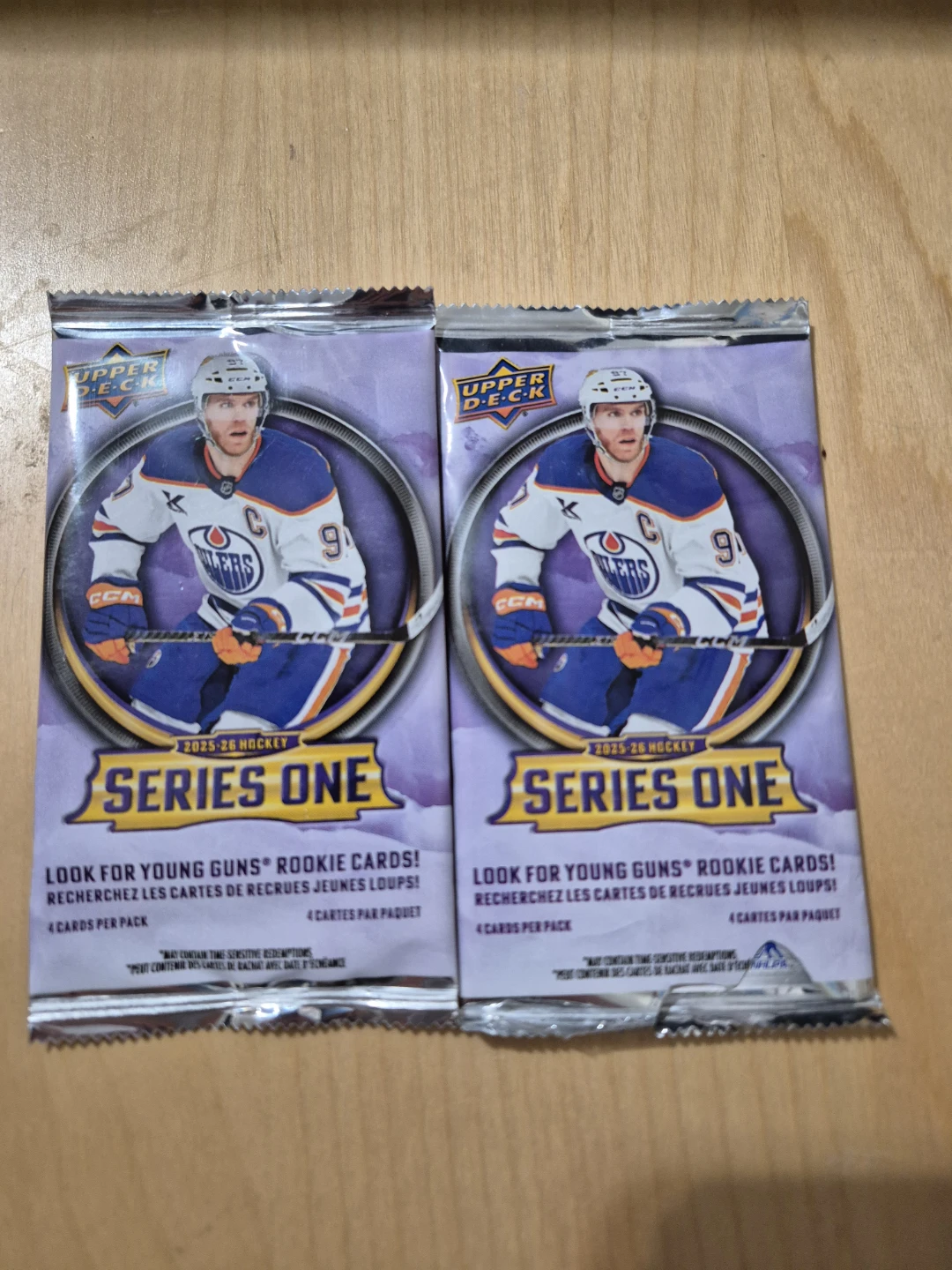 BN)Upper Deck Series One Hockey Cards - 2 Packs