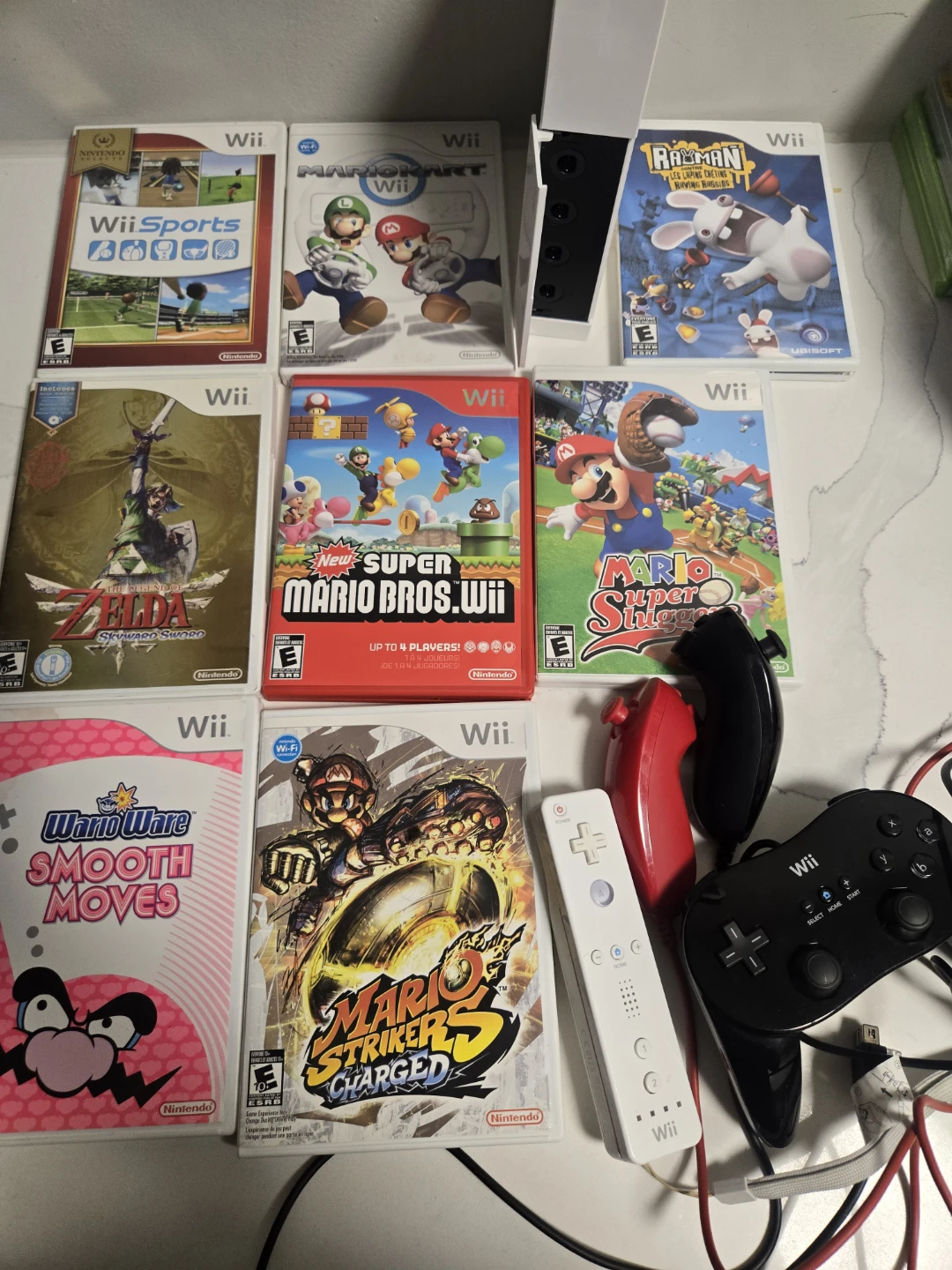 Nintendo Wii Games Bundle with Controllers
