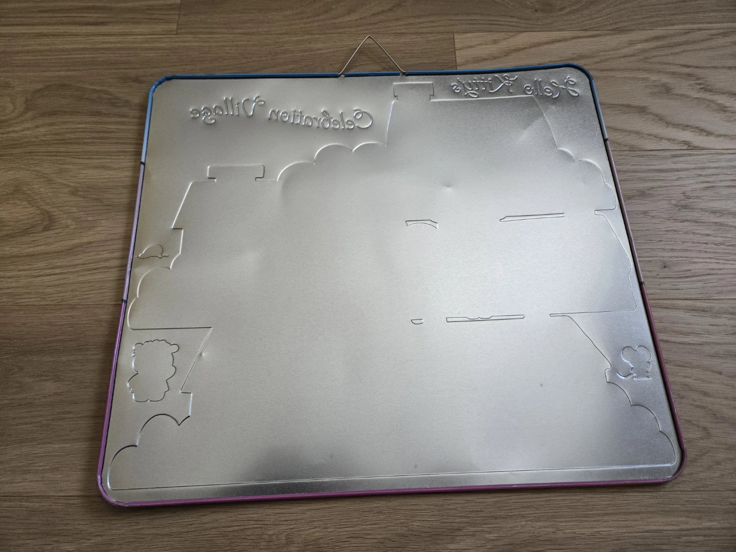 Vintage 2005 Sanrio Hello Kitty Holographic Magnet Board Set - photo 3