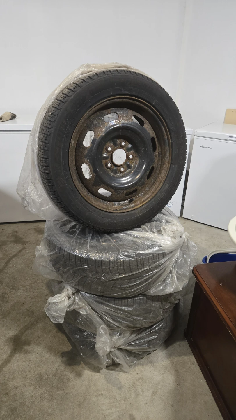 Michelin X-Ice Winter Tires on Rims 215/55R17 – Full Set of 4 - photo 5