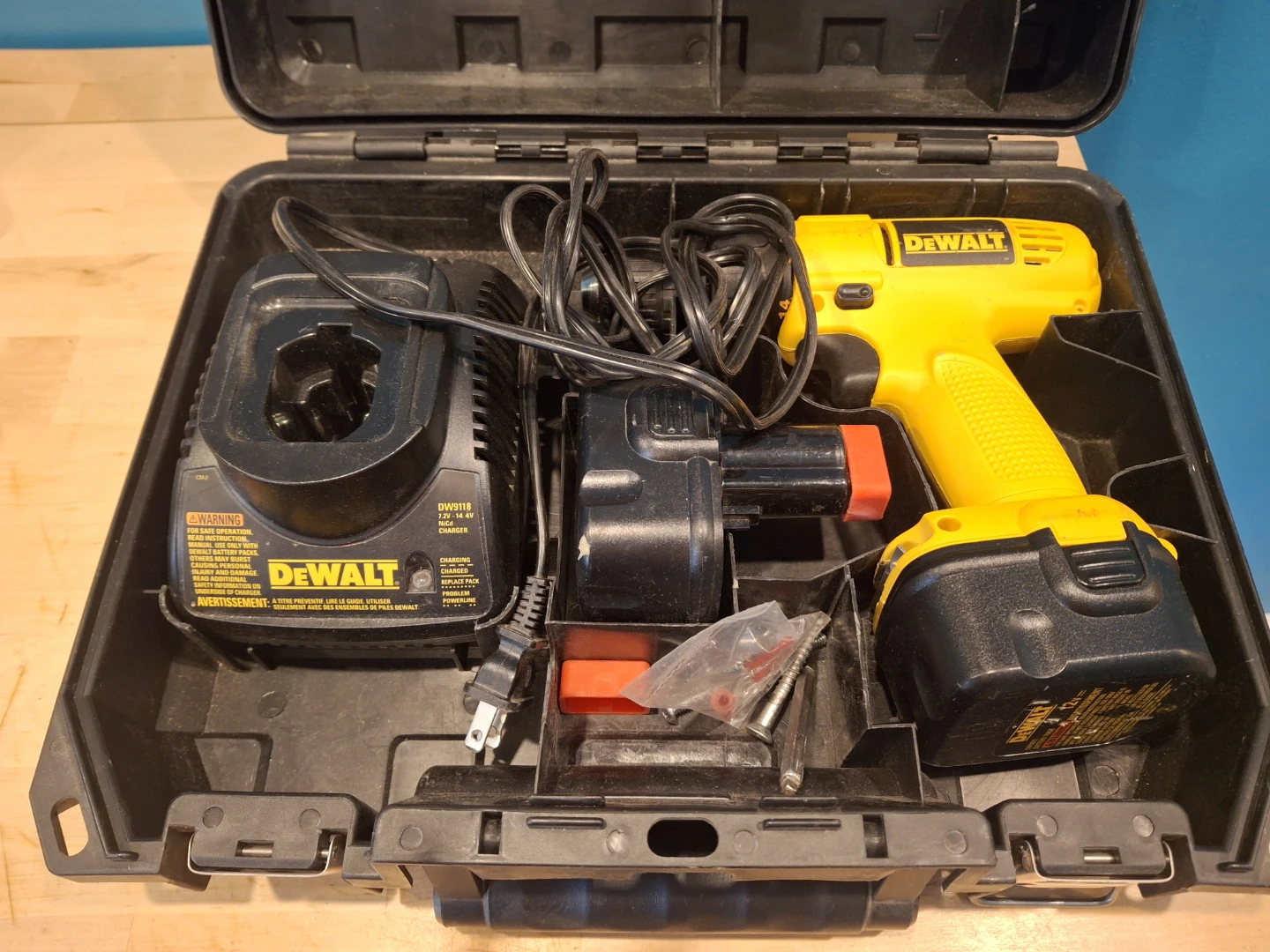 DeWalt Cordless Drill with Charger and Case - photo 2