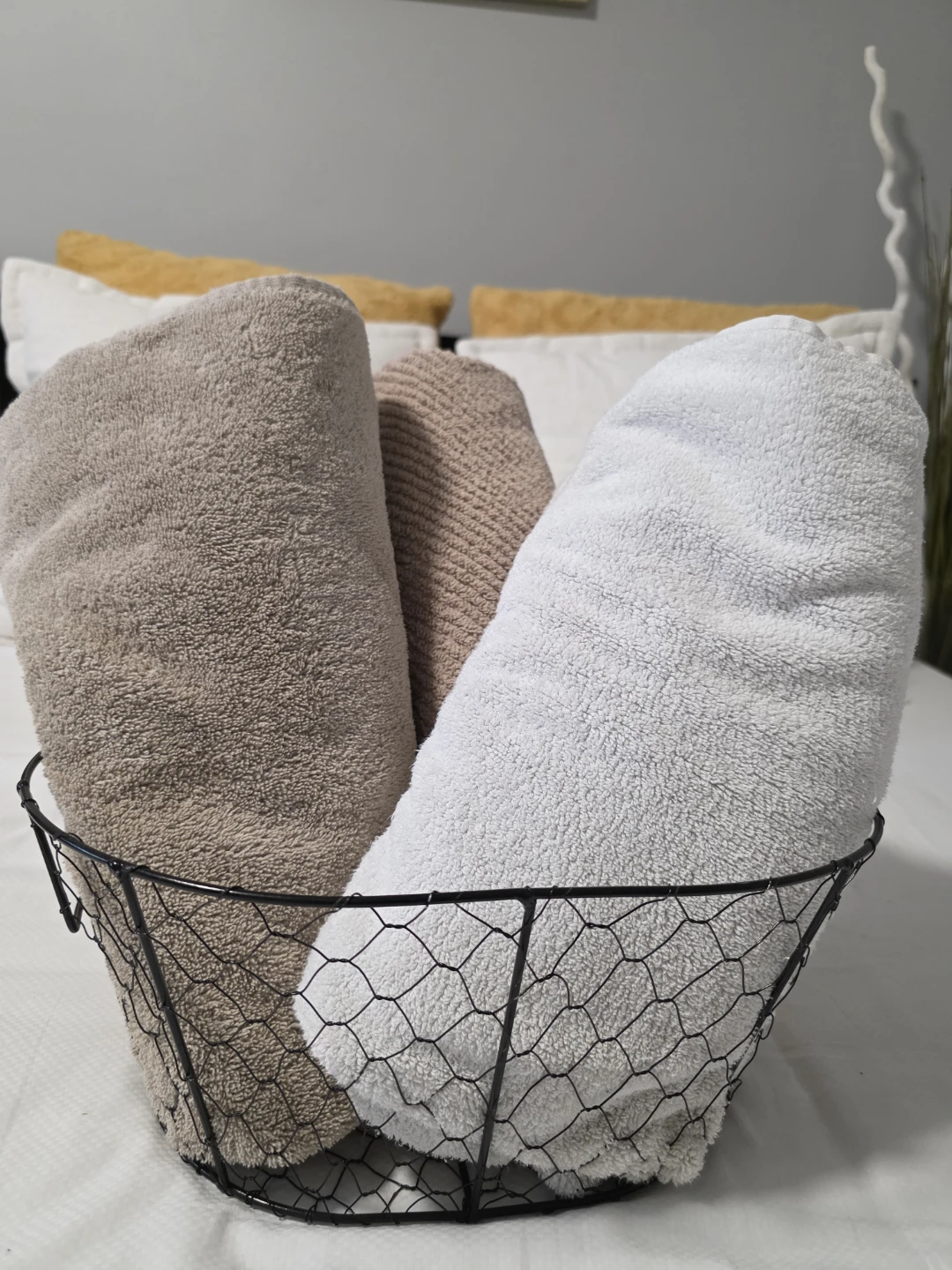 Black wire basket