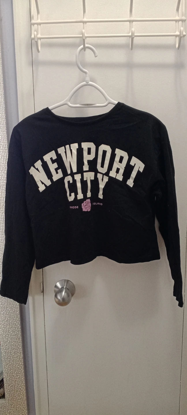 Zara Black Newport City Long Sleeve Crop Top Size 10