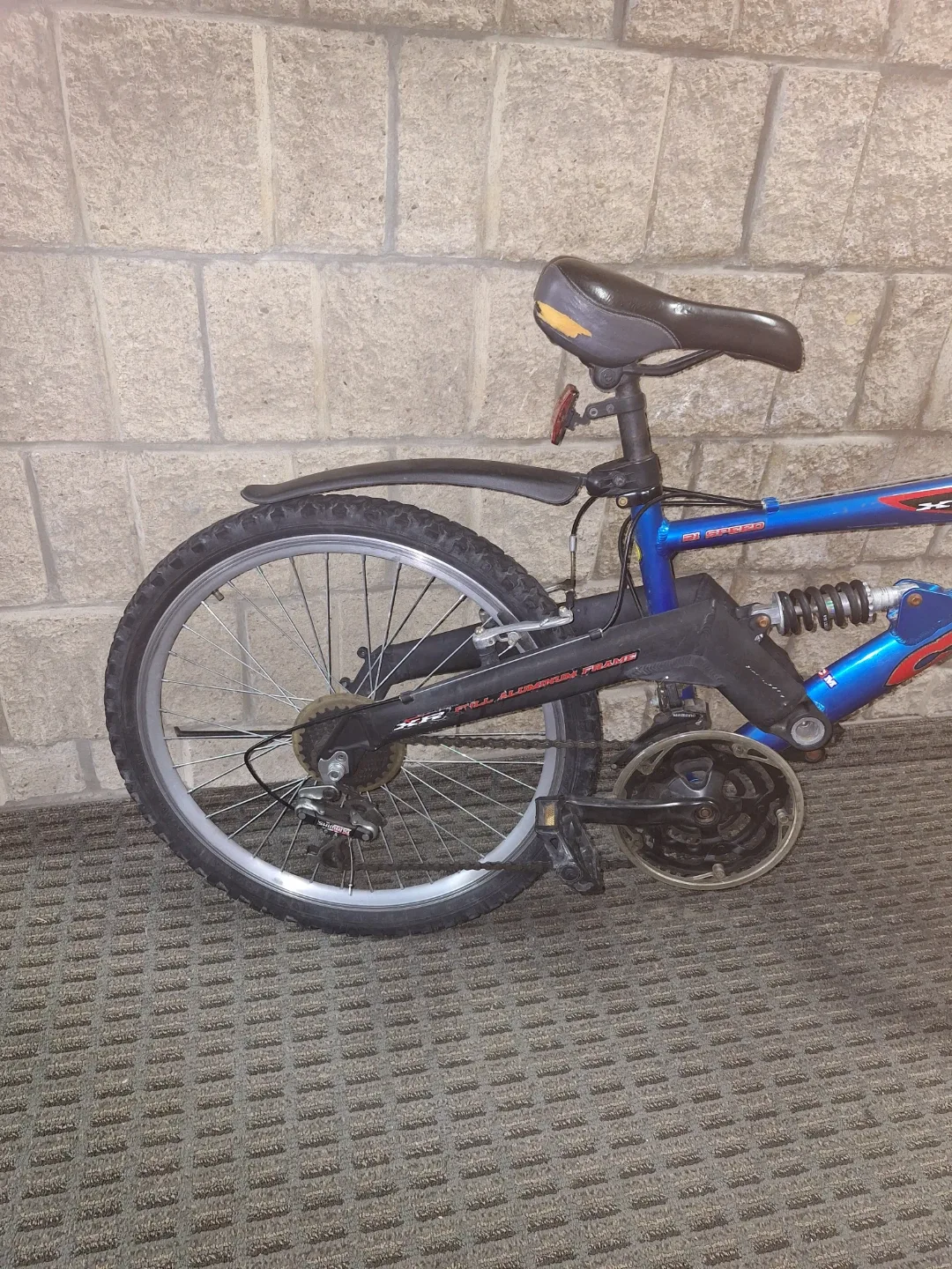 24" 21-Speed Bike - photo 4
